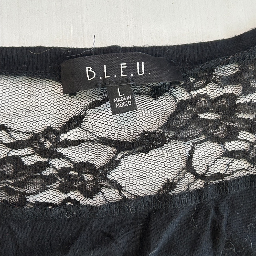 B.L.E.U. Black and Cream Ombre Studded Scoop Neck Tee - Picture 3 of 6